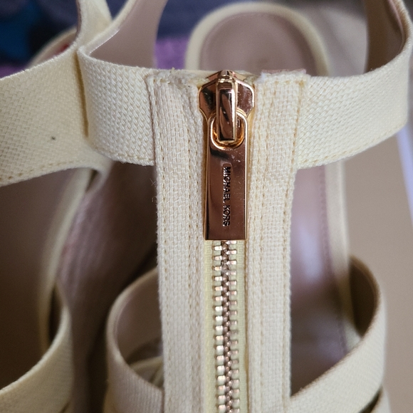 Michael Kors Yellow Wedges size 8 - Picture 4 of 9